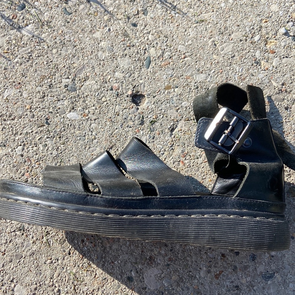 DR MARTEN LEATHER CLARISSA SANDALS